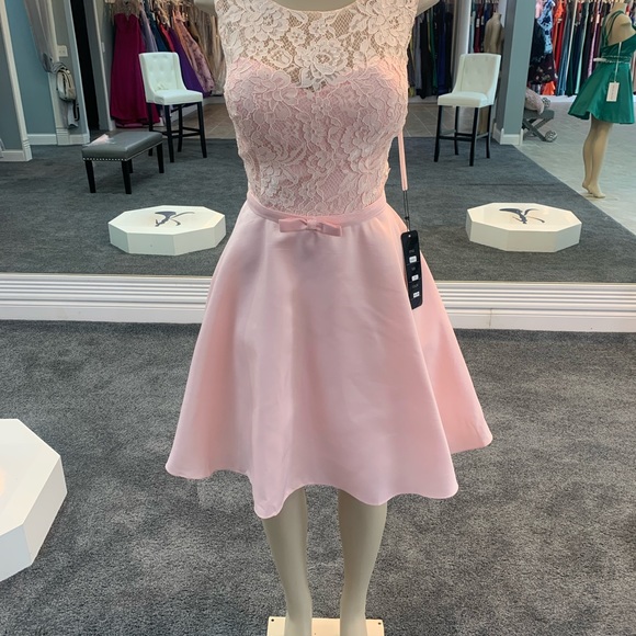 homecoming dress - Picture 1 of 8